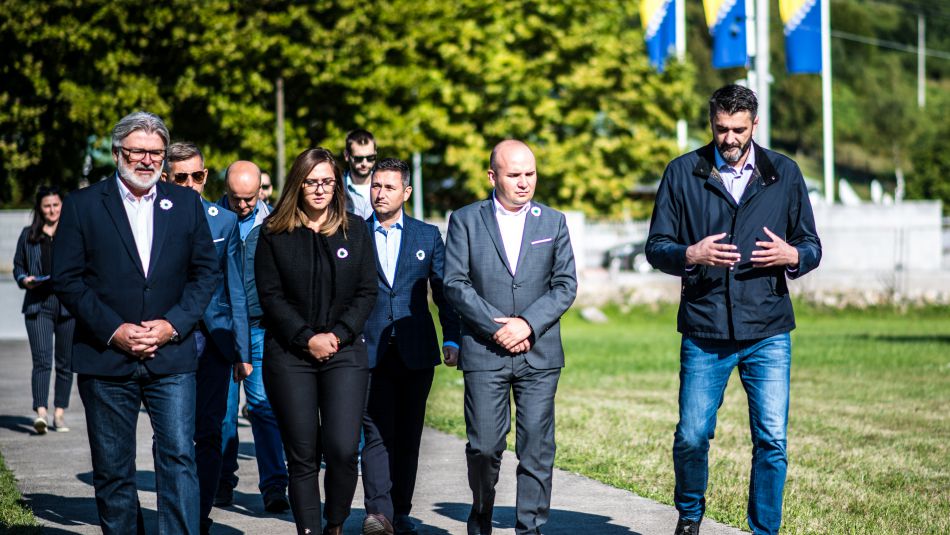 Članovi ALDE - Mreža evropskih liberalnih stranaka danas u Potočarima