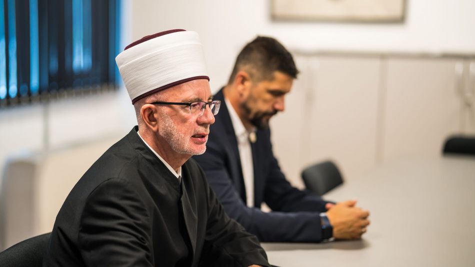 Muftija tuzlanski Vahid-ef. Fazlović posjetio Memorijalni centar Srebrenica
