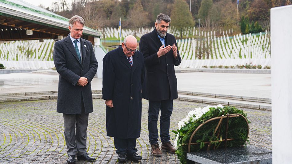 Visoka delegacija Ujedinjenog Kraljevstva posjetila Memorijalni centar Srebrenica